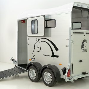 Cheval Liberte Przyczepa do koni Touring One 1,5 | Zawieszenie Pullman | Wyjście przednie | biała - obrazek 14