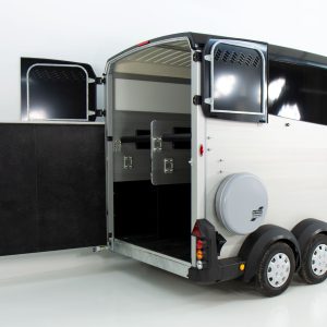 Ifor Williams Przyczepa do przewozu koni HBX 506 | Siodlarnia | Nowy model | Czarny - obrazek 8