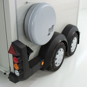 Ifor Williams Przyczepa do przewozu koni HBX 506 | Siodlarnia | Nowy model | Czerwony - obrazek 5