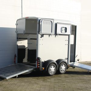 Ifor Williams Przyczepa do koni HB506 | Przednie wyjście - obrazek 6