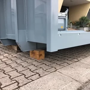 Kontener platformowy bez ścian bocznych – Elastyczne zastosowanie - obrazek 3