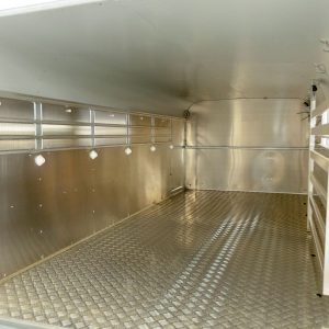 Ifor Williams Przyczepa do bydła TA5 12x4 156x372 cm Wysokość: 120 cm | 2,7t - obrazek 17