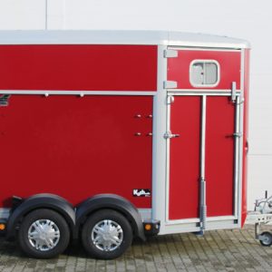 Ifor Williams Przyczepa do koni HB506 | Przednie wyjście | czerwona - obrazek 3