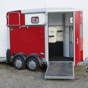 Ifor Williams Przyczepa do koni HB506 | Przednie wyjście | czerwona - obrazek 4
