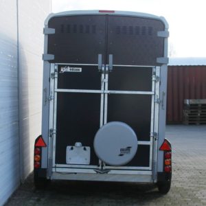 Ifor Williams Przyczepa do koni HB506 | Przednie wyjście | Klapodrzwi | czarna - obrazek 8