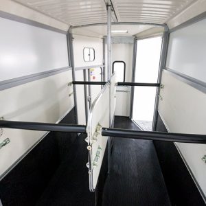 Ifor Williams Przyczepa do koni HB506 | Przednie wyjście | Klapodrzwi | srebrna - obrazek 14