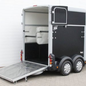 Ifor Williams Przyczepa do koni HB506 | Siodlarnia | czarna - obrazek 6