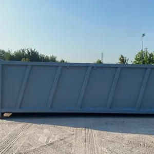 Kontener rolkowy z tylną klapą – Wszechstronny i solidny - obrazek 5