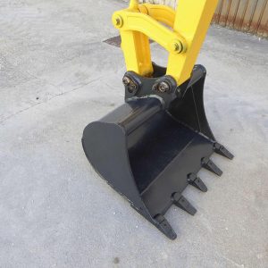 KOMATSU PC 26 MR-3 - obrazek 13