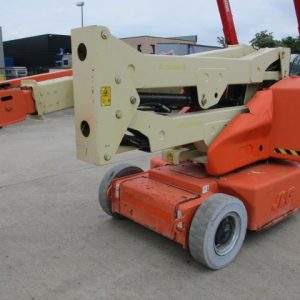 JLG E400 AJPN (057) - obrazek 10